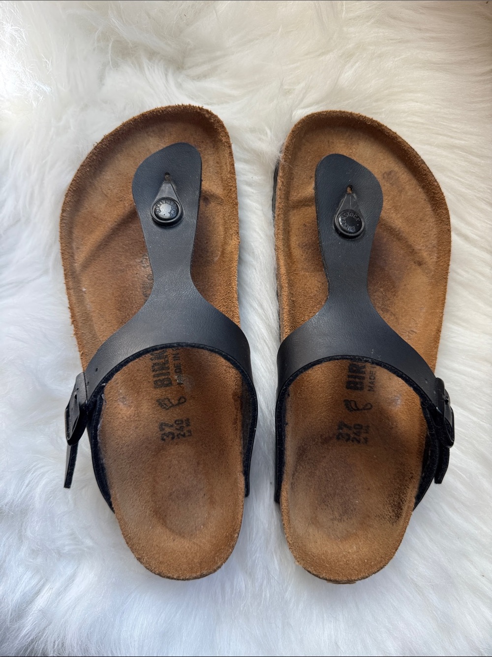 Birkenstock Black Gizeh Sandals size 37